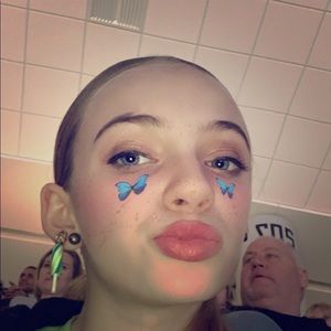 Meet your Posher, Jacqueline